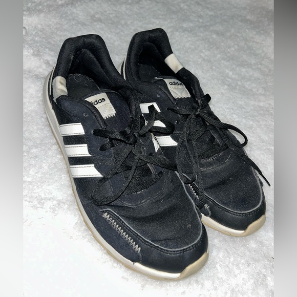 ADIDAS - Black & white sneakers size W10 - Picture 3 of 5